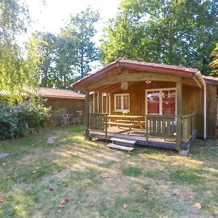 Chalet Bois Equipe 35 M2 2 Terrasse Couverte Place Parking Piscine Collective 4 Personnes *