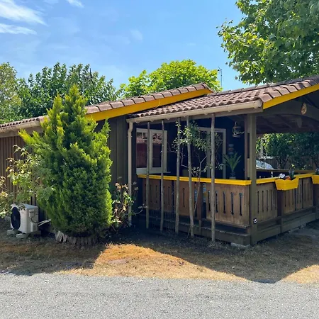 Bois équipé 35 M2 2 Terrasse Couverte Place Parking Piscine Collective 4 Personnes * Ares