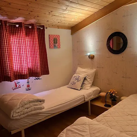Bois équipé 35 M2 2 Terrasse Couverte Place Parking Piscine Collective 4 Personnes *