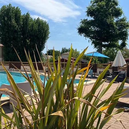 Chalet Bois équipé 35 M2 2 Terrasse Couverte Place Parking Piscine Collective 4 Personnes Ares